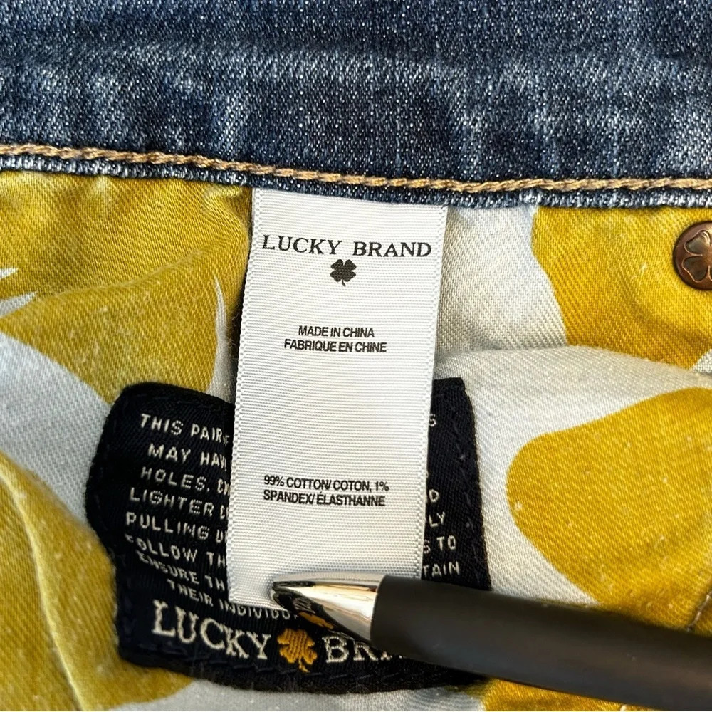 Lucky Brand Sweet and Low Boot Cut Women’s Size 8/29 Dark Blue Wash Jean - Picture 9 of 15